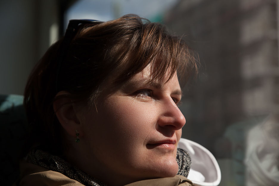 Frequenztrennung mit Andrea Andrea nach der Bildbearbeitung mit Frequenztrennung